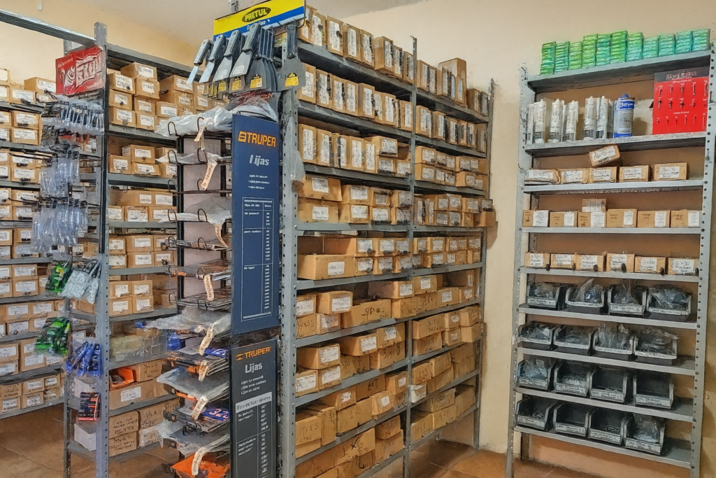 Inicio tornicym-store-interior-a